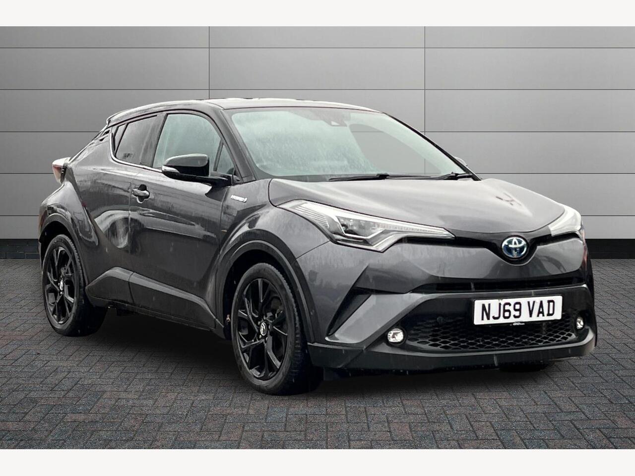Main listing image - Toyota C-HR