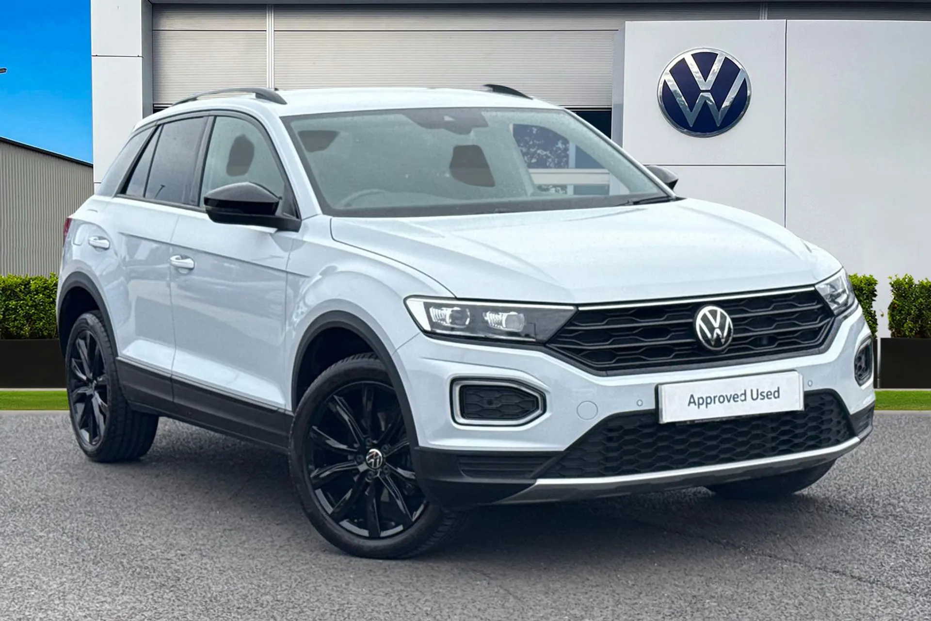 Main listing image - Volkswagen T-Roc