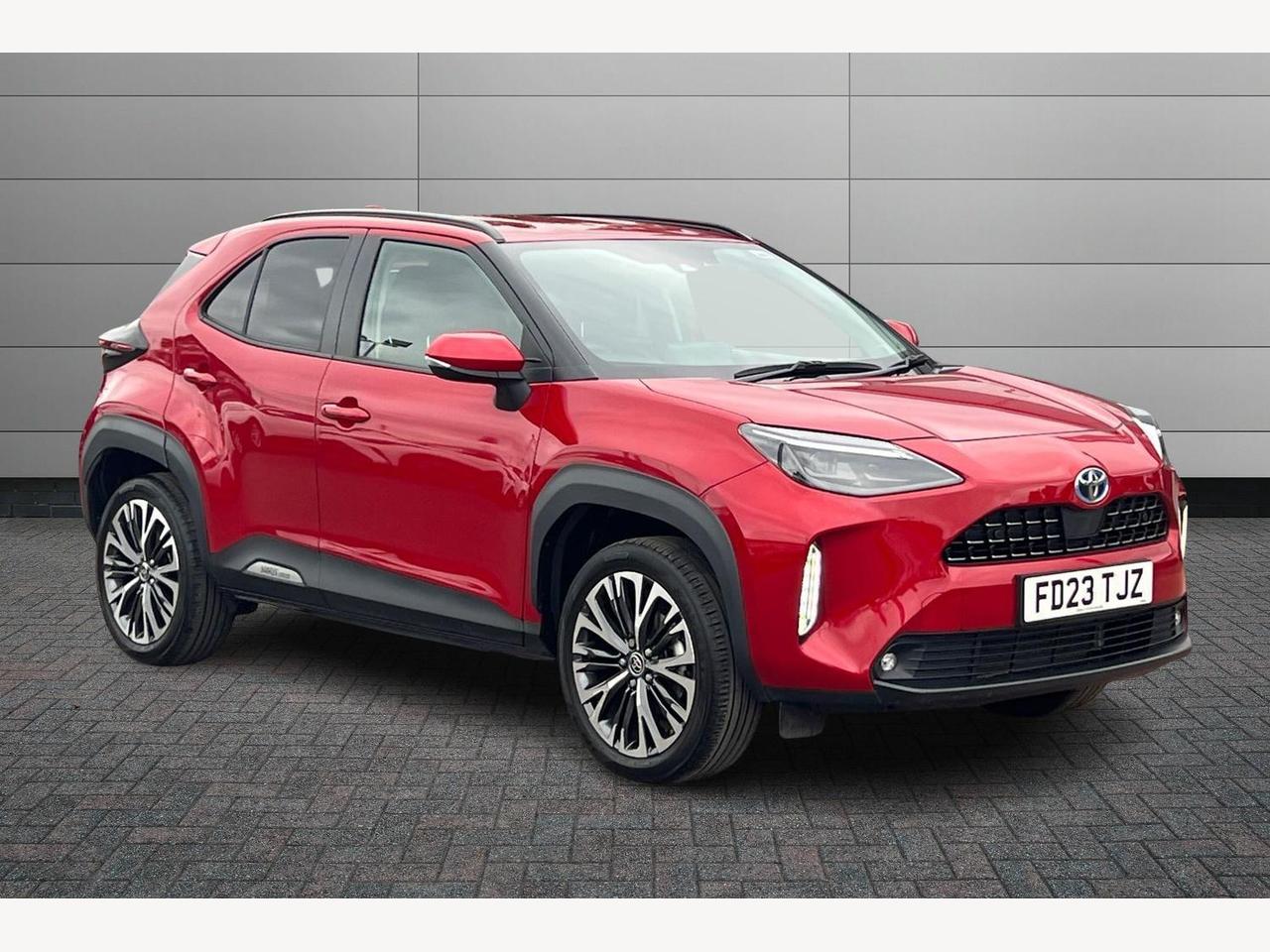 Main listing image - Toyota Yaris Cross