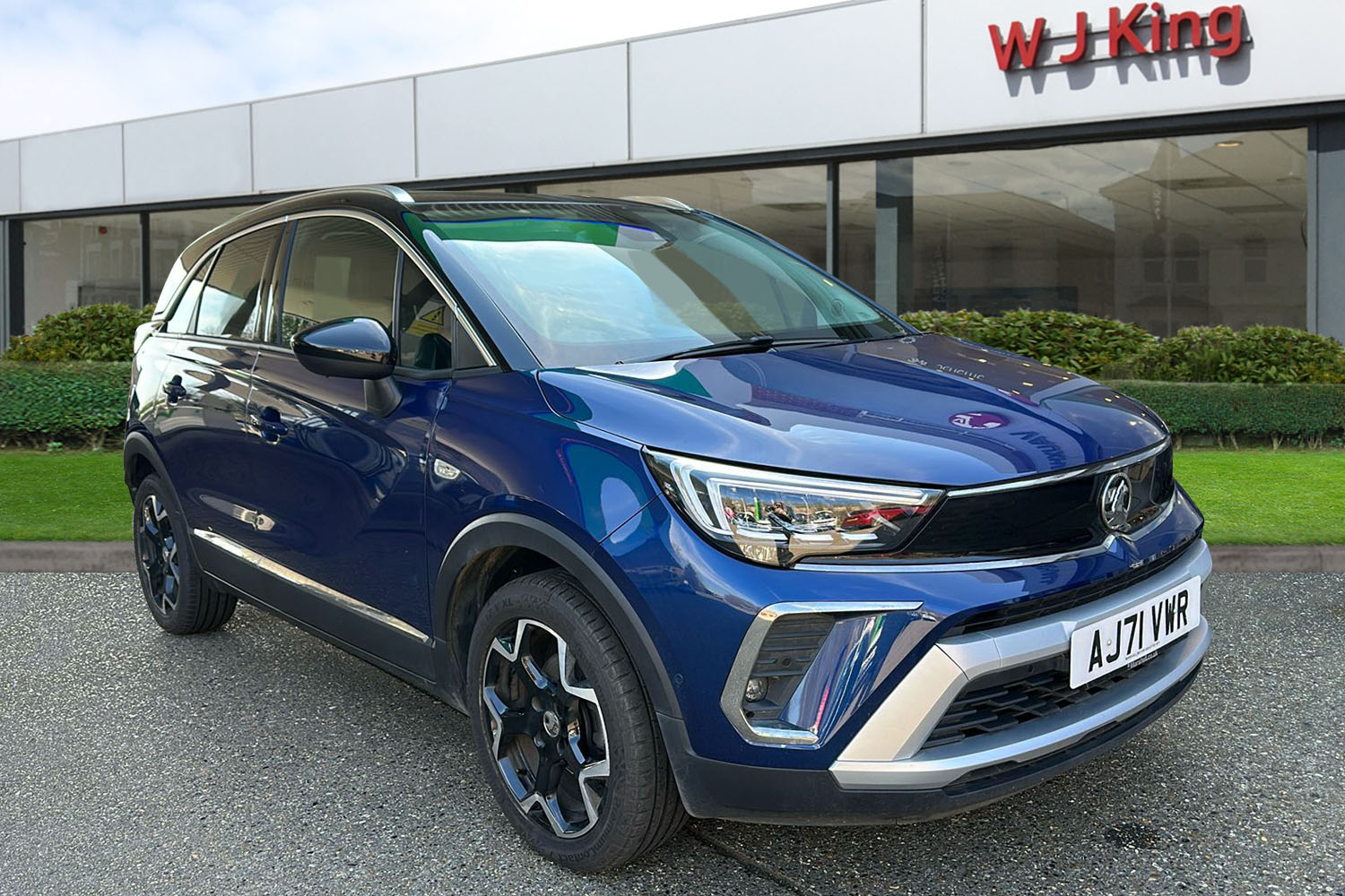 Main listing image - Vauxhall Crossland