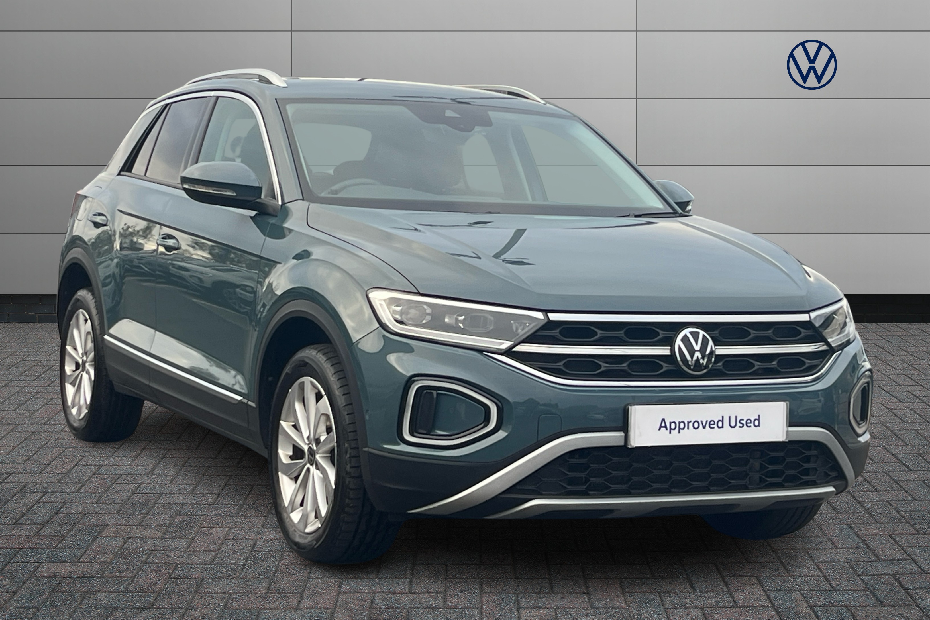 Main listing image - Volkswagen T-Roc