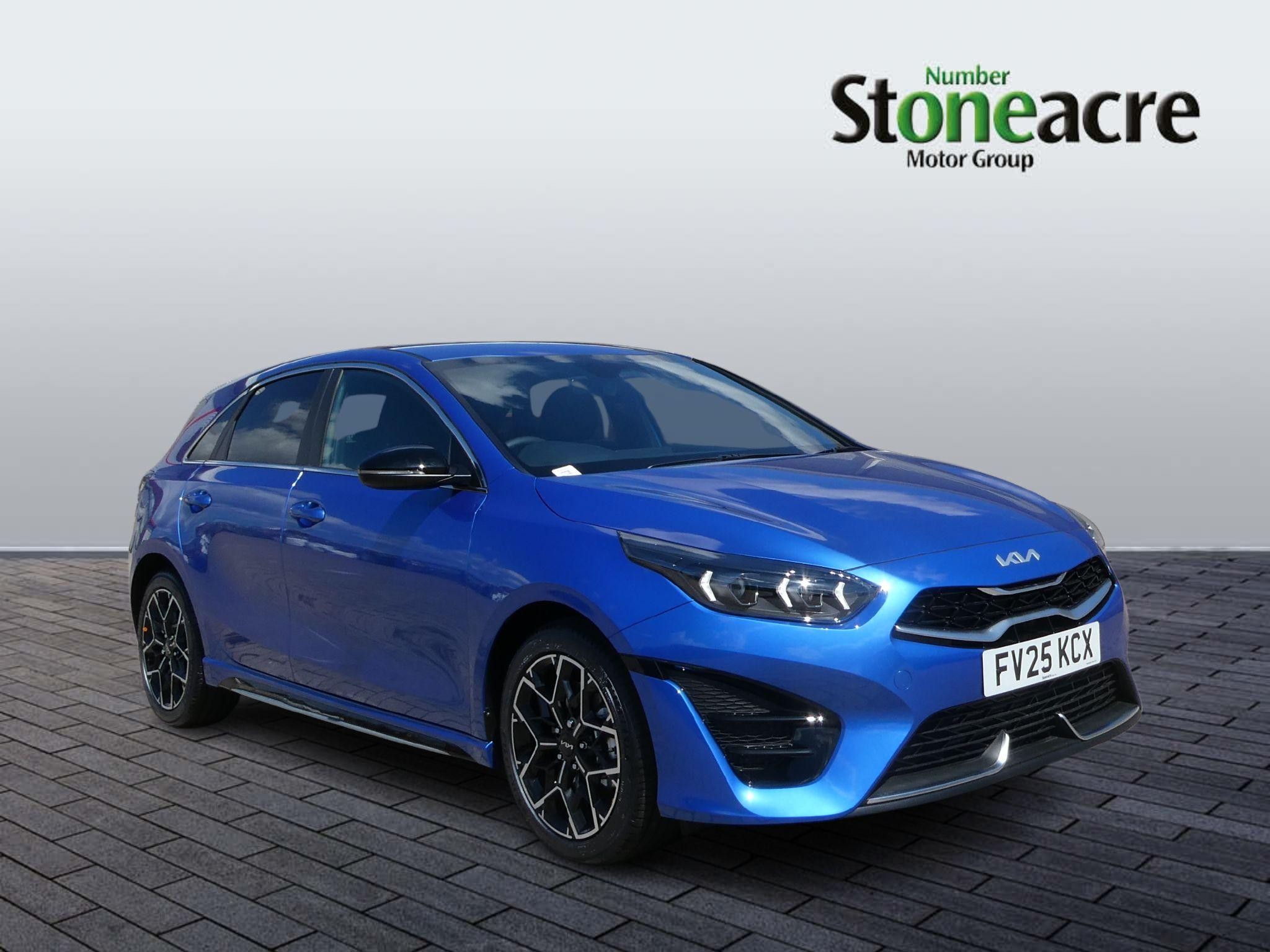 Main listing image - Kia Ceed