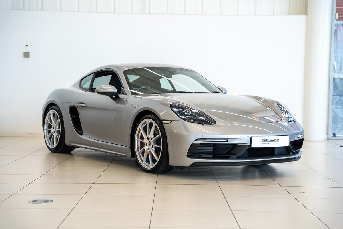 Main listing image - Porsche Cayman