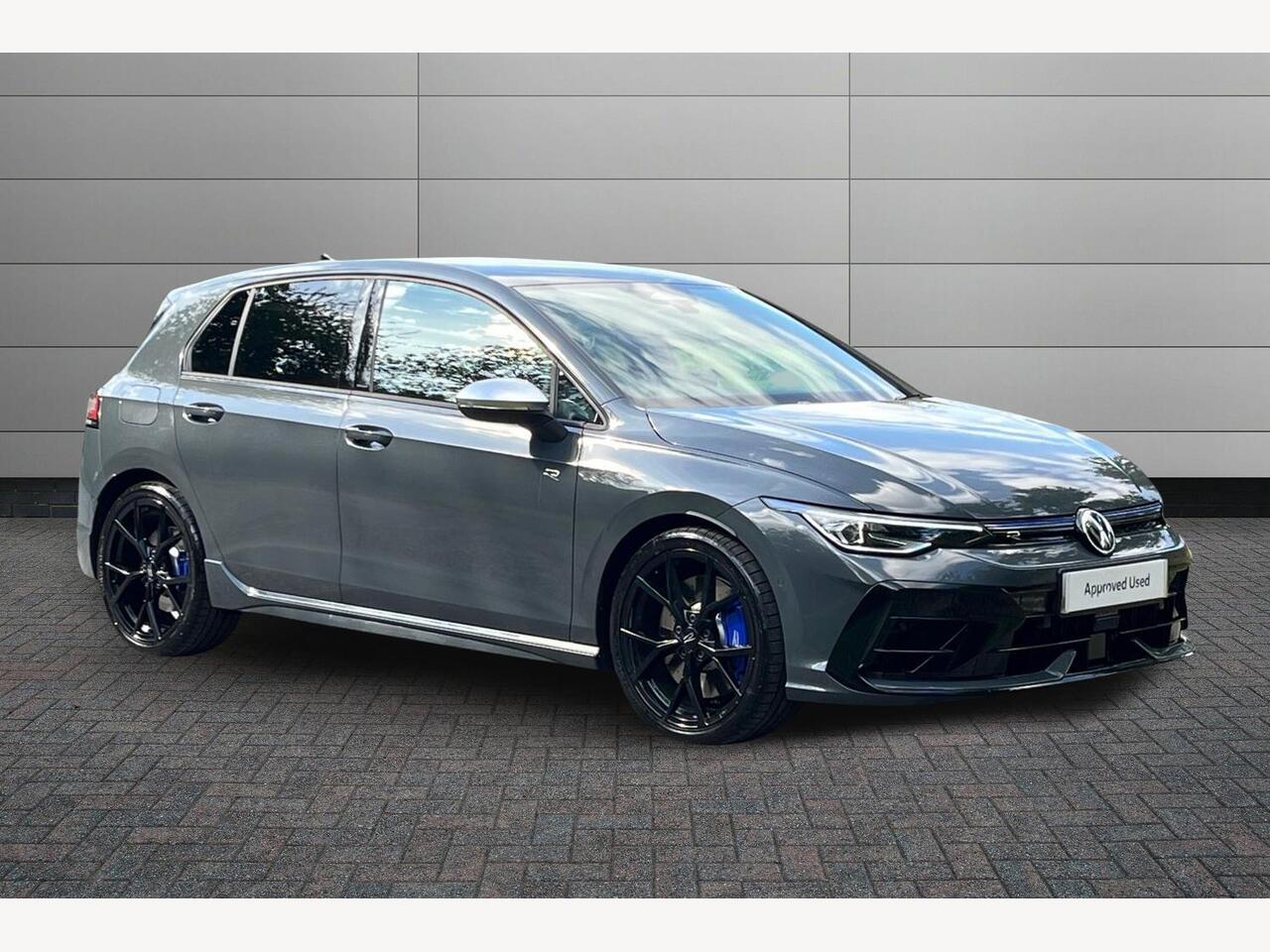Main listing image - Volkswagen Golf R
