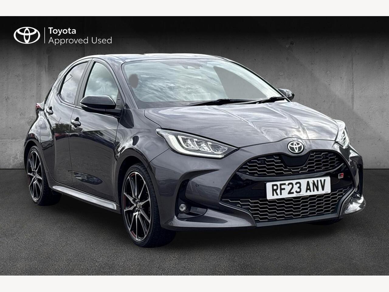 Main listing image - Toyota Yaris