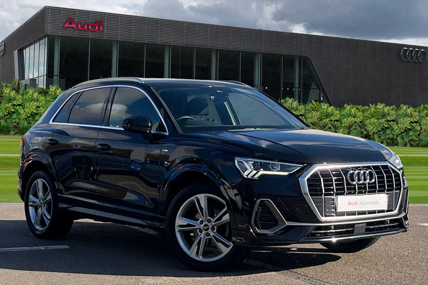 Main listing image - Audi Q3