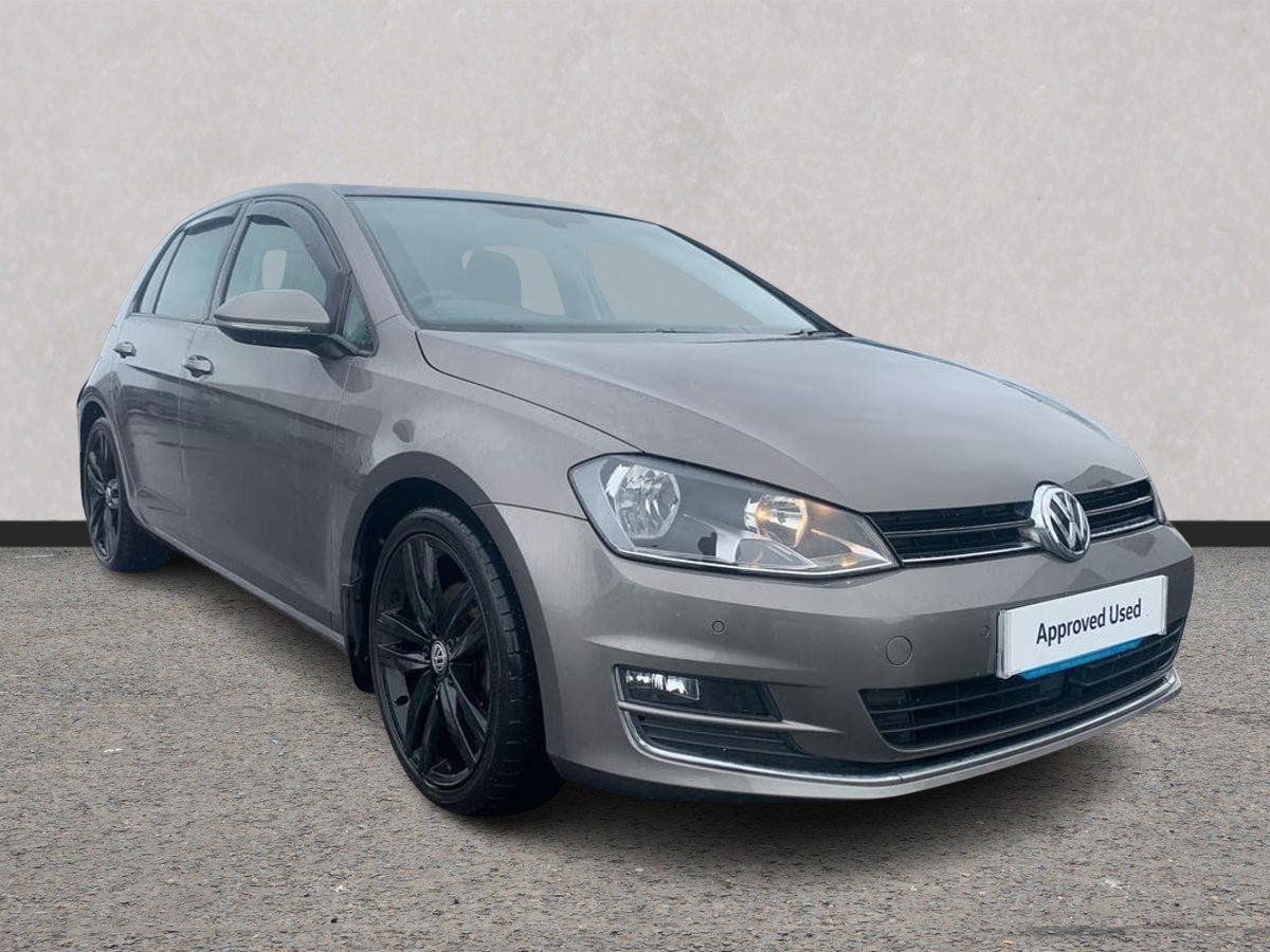 Main listing image - Volkswagen Golf