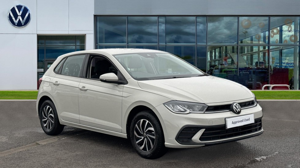 Main listing image - Volkswagen Polo