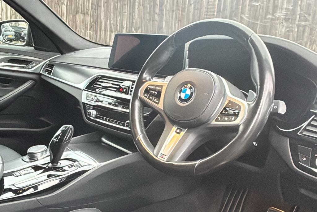 Main listing image - BMW 5 Series Touring