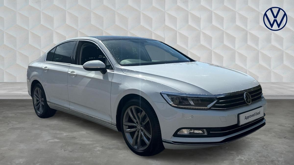 Main listing image - Volkswagen Passat