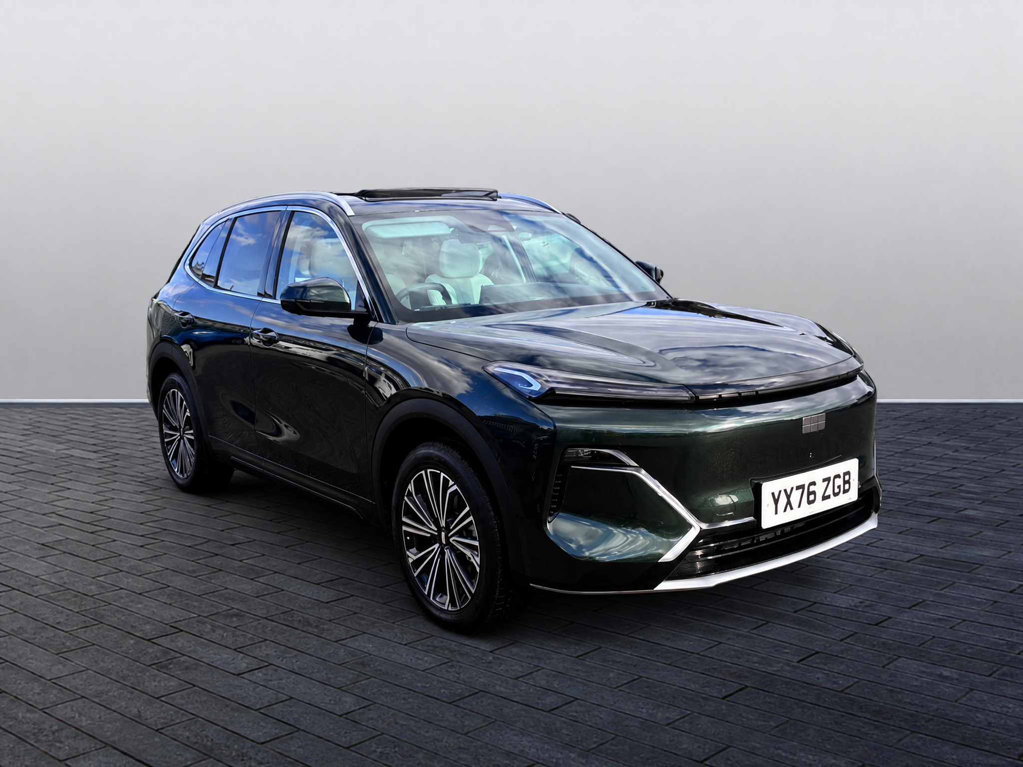 Main listing image - Geely Starray