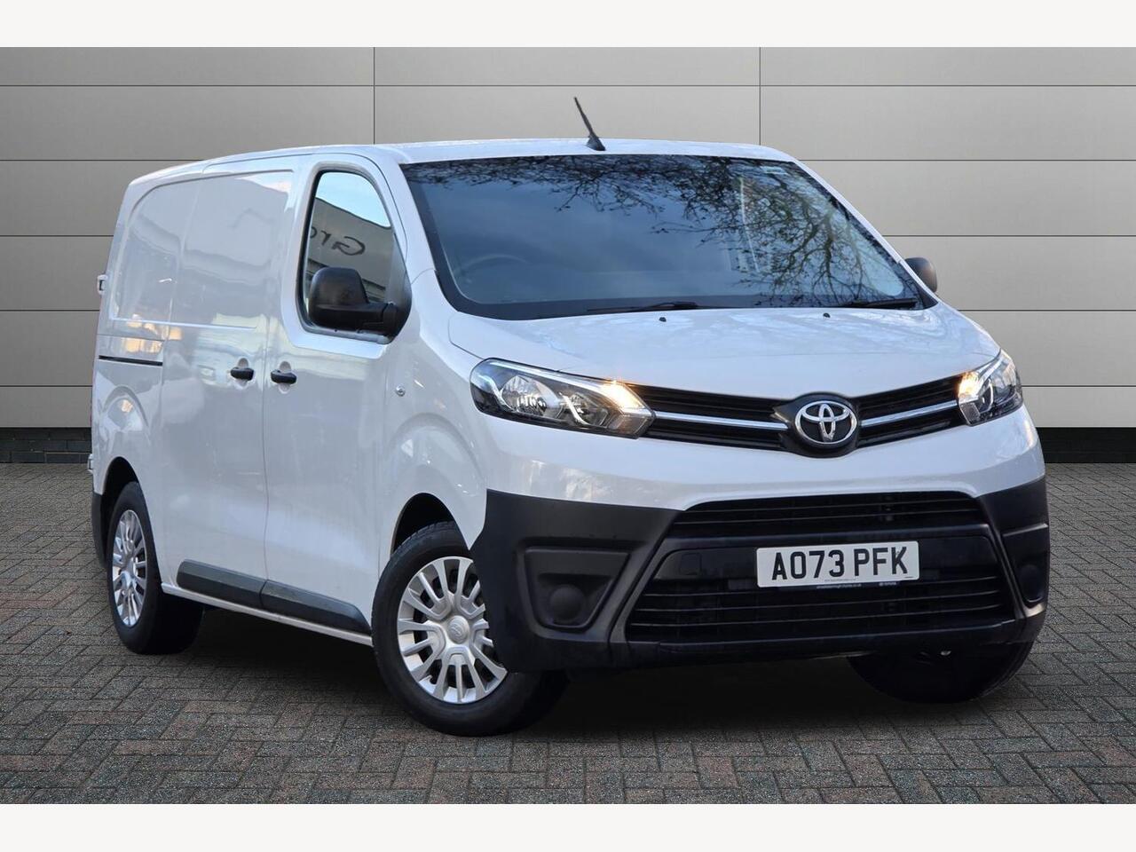 Main listing image - Toyota Proace