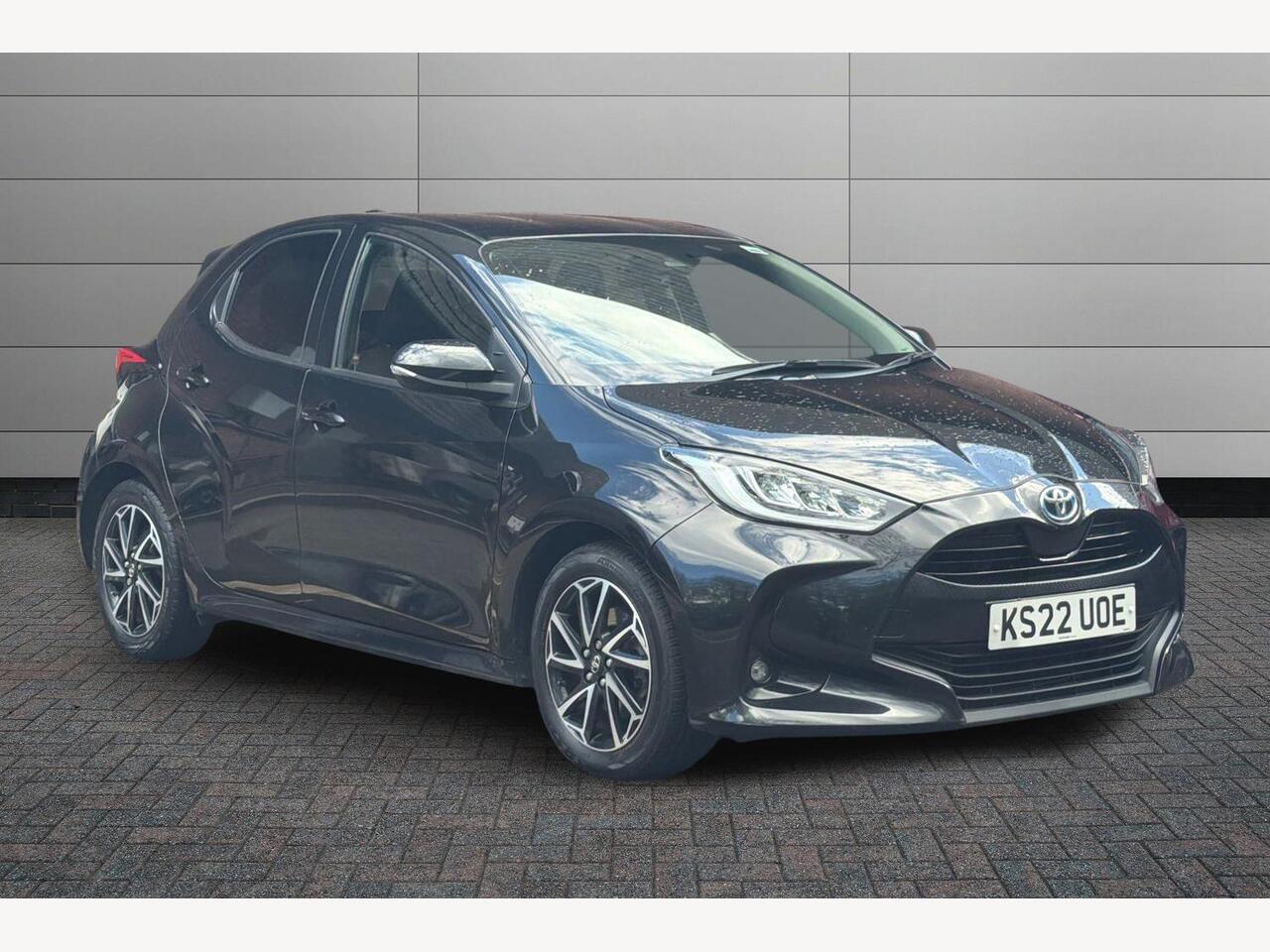 Main listing image - Toyota Yaris