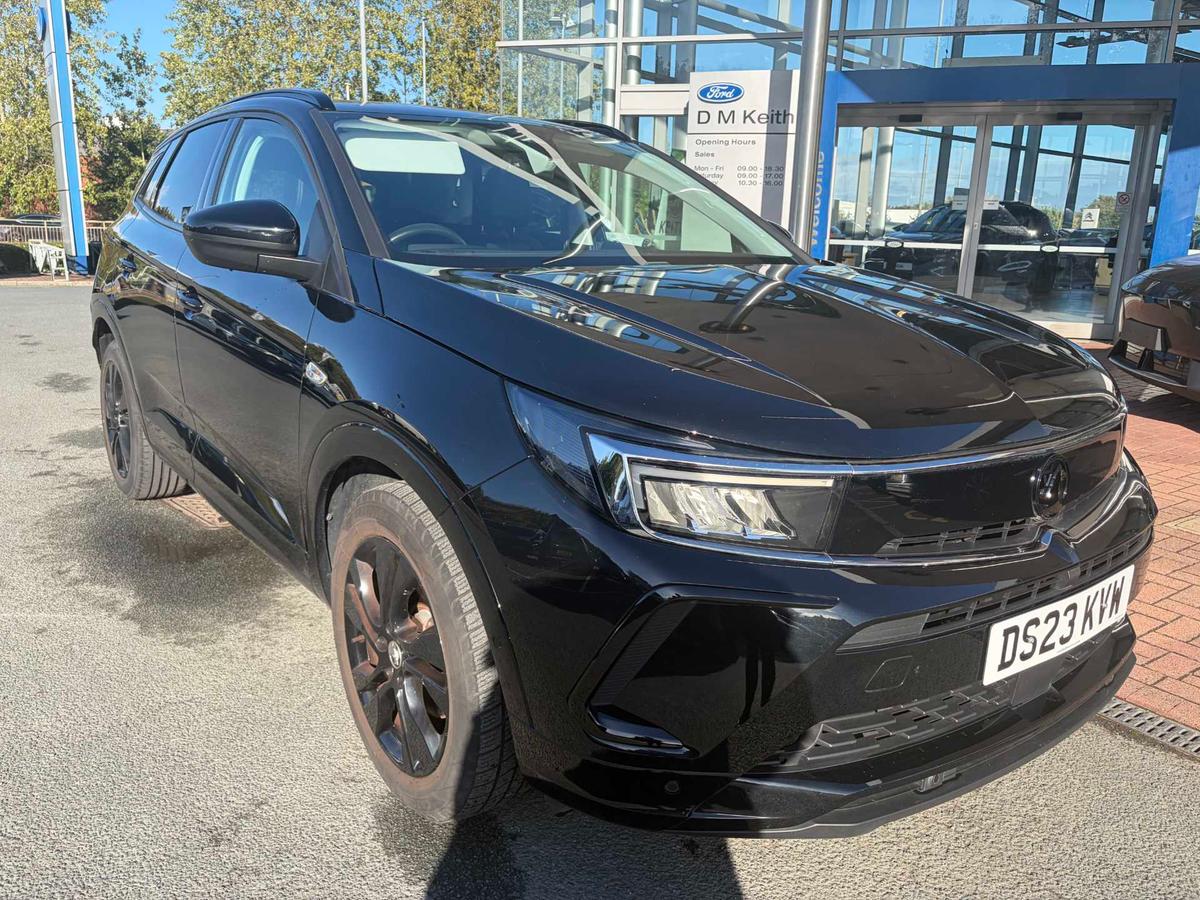 Main listing image - Vauxhall Grandland