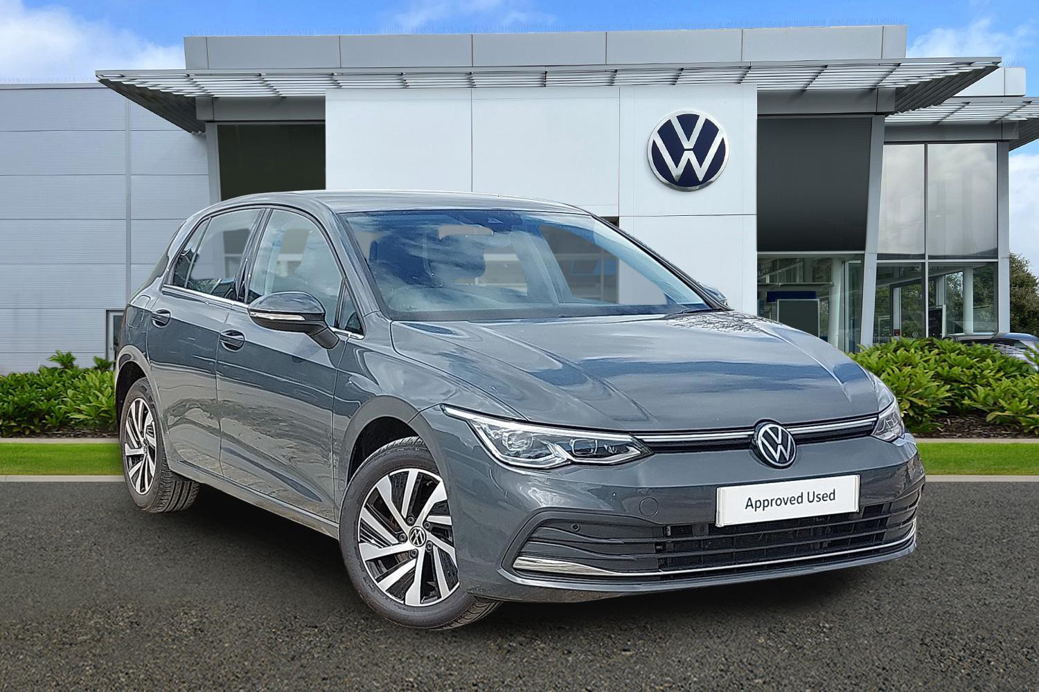 Main listing image - Volkswagen Golf