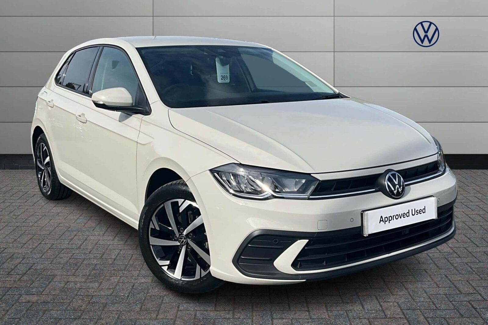 Main listing image - Volkswagen Polo