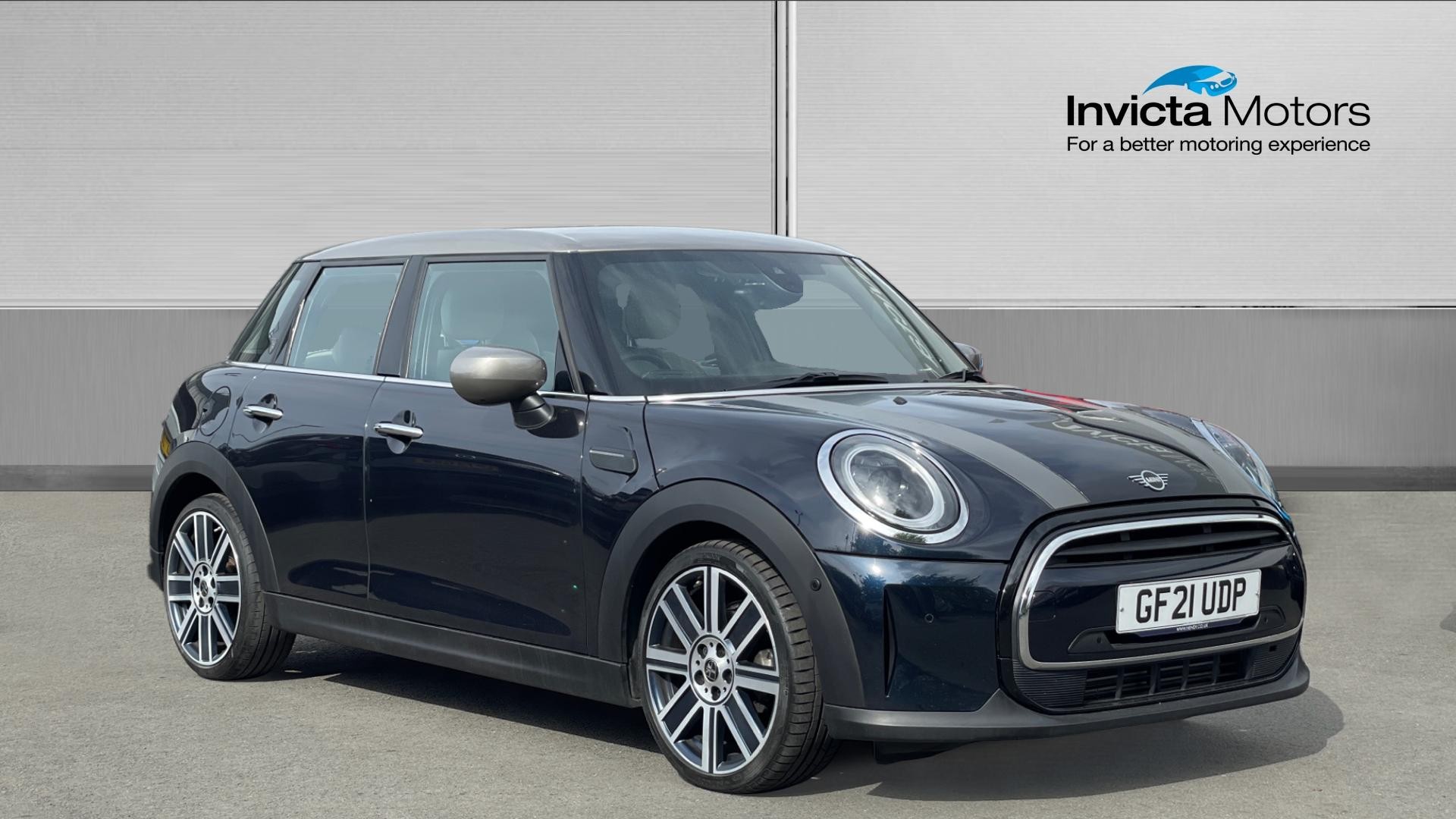Main listing image - MINI Hatchback