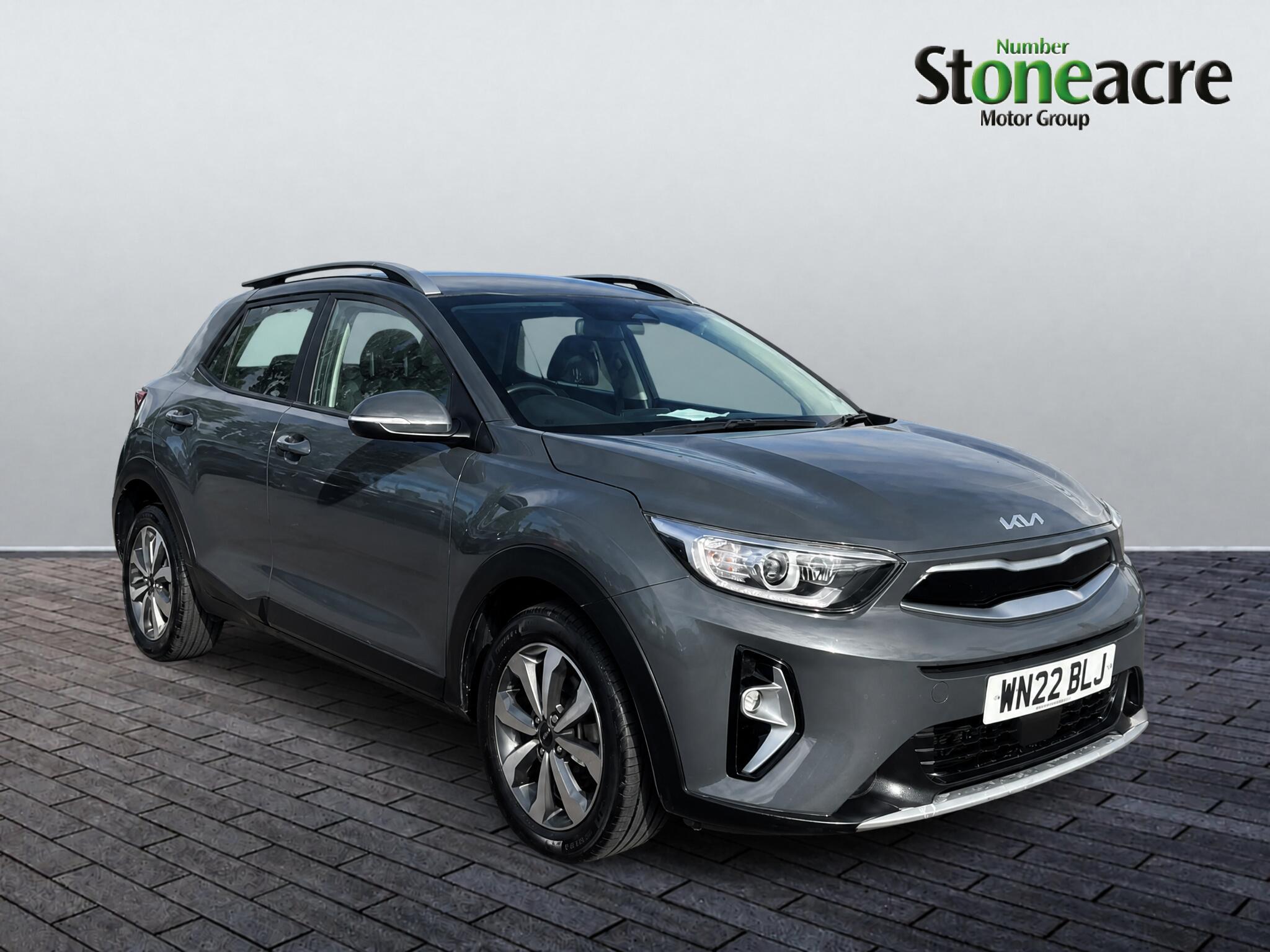 Main listing image - Kia Stonic