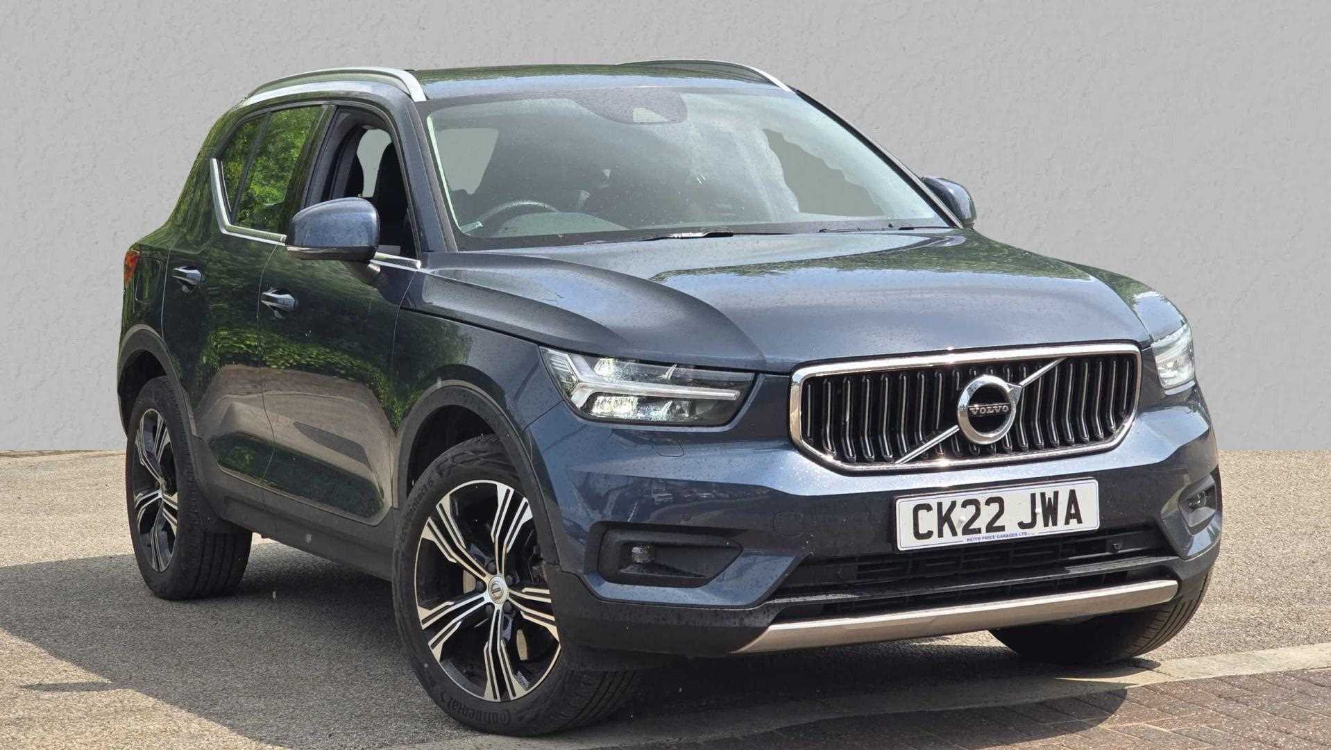Main listing image - Volvo XC40 Recharge