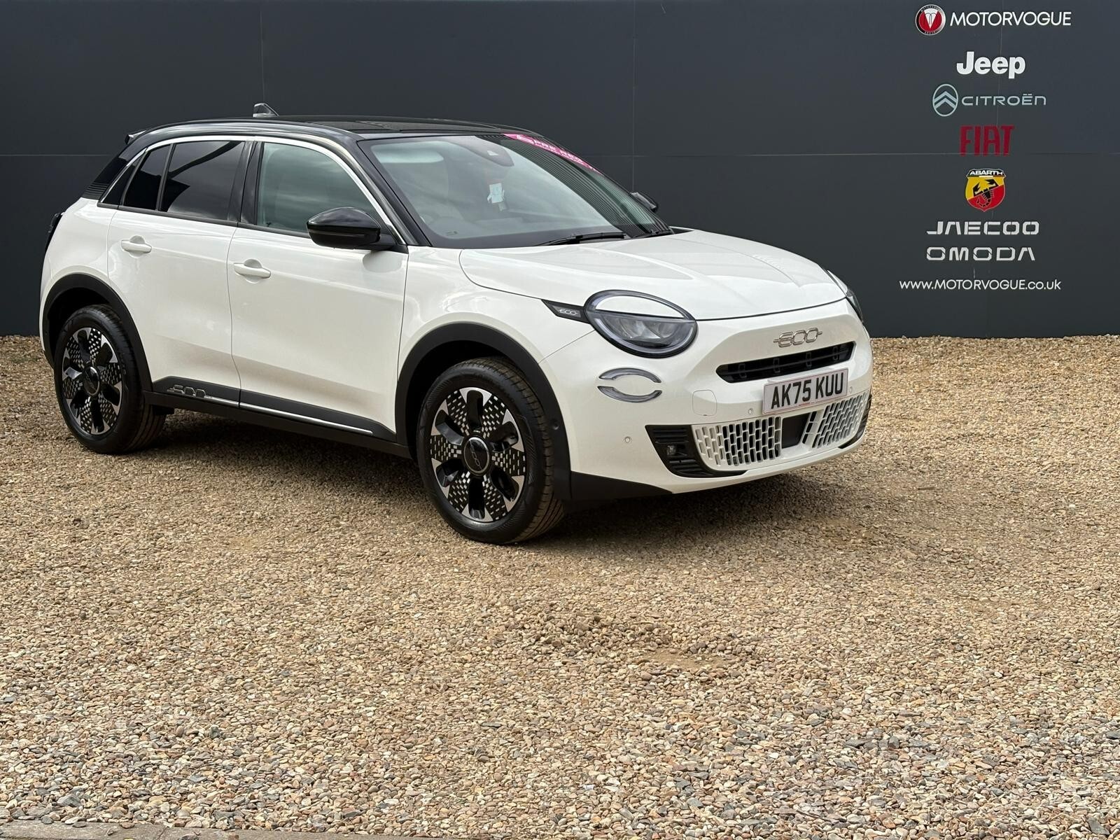 Main listing image - Fiat 600
