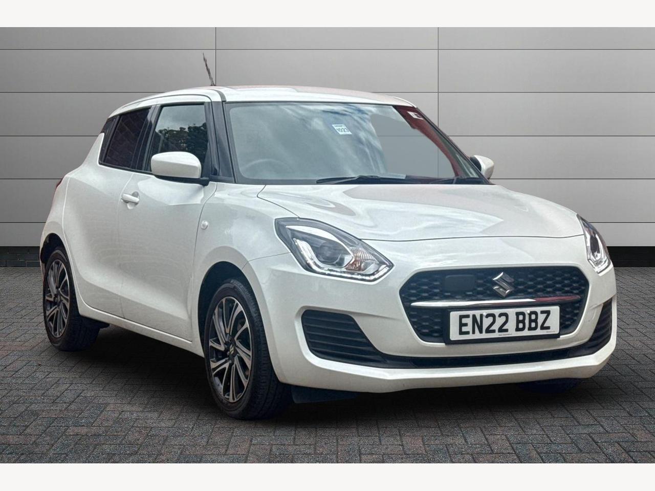 Main listing image - Suzuki Swift