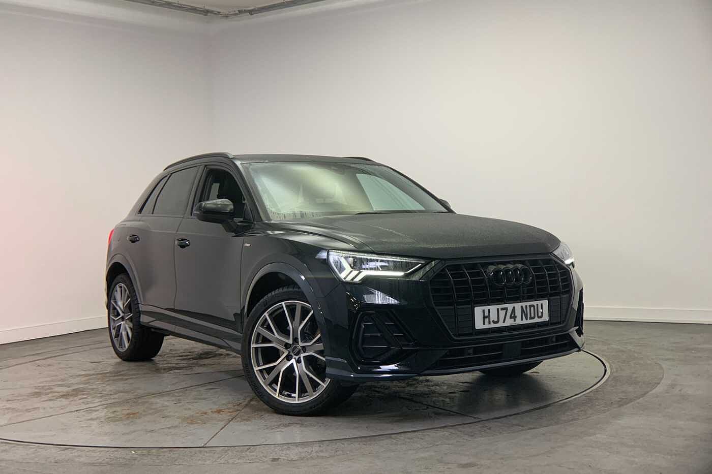 Main listing image - Audi Q3