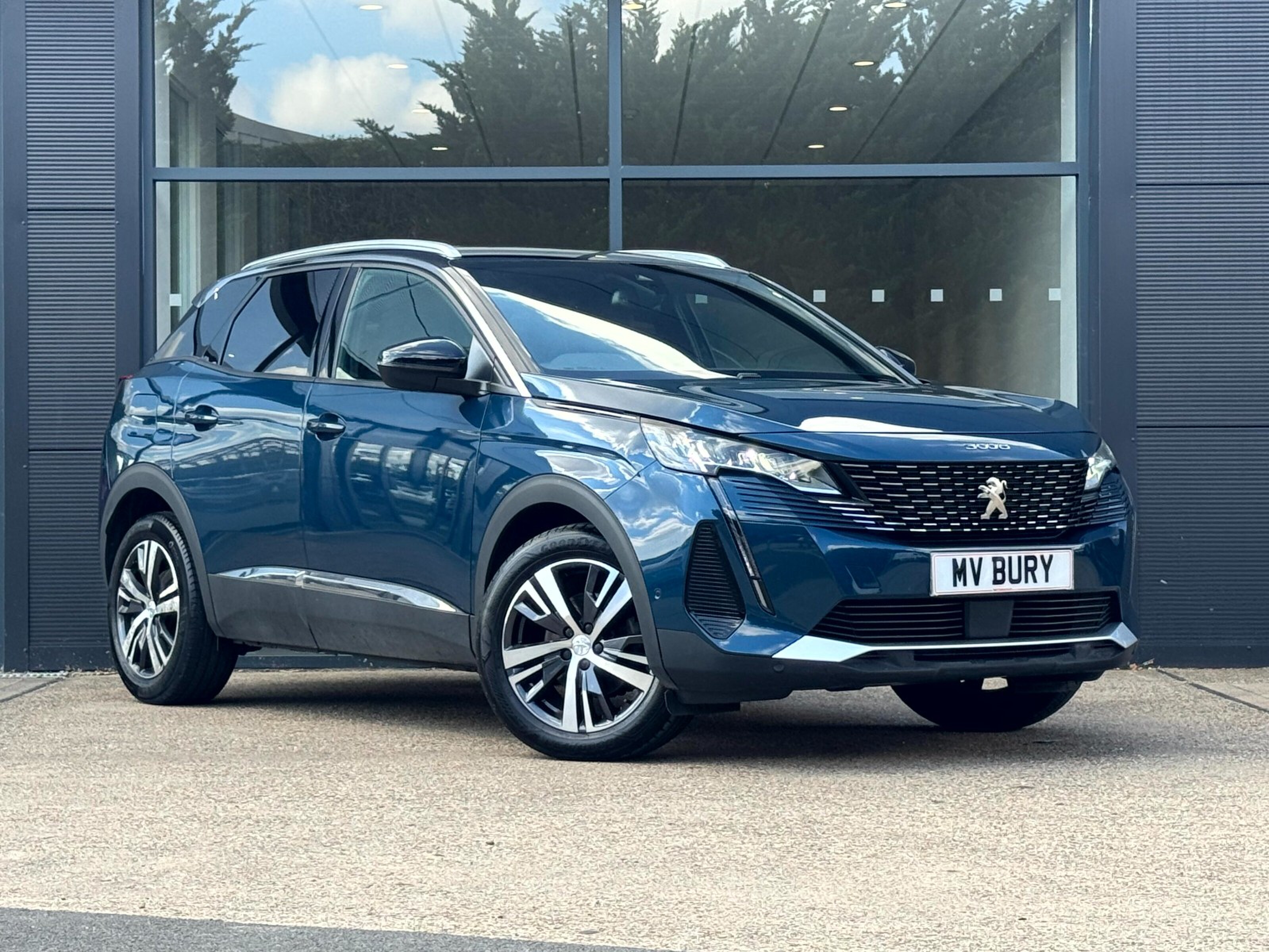 Main listing image - Peugeot 3008