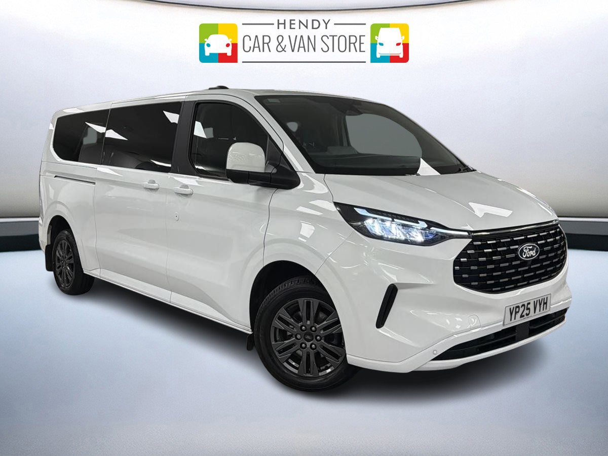 Main listing image - Ford Tourneo Custom