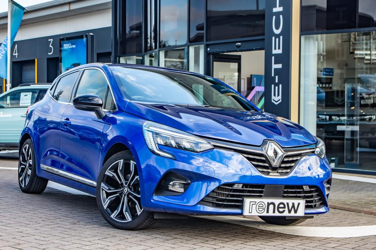 Main listing image - Renault Clio