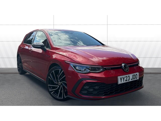 Main listing image - Volkswagen Golf