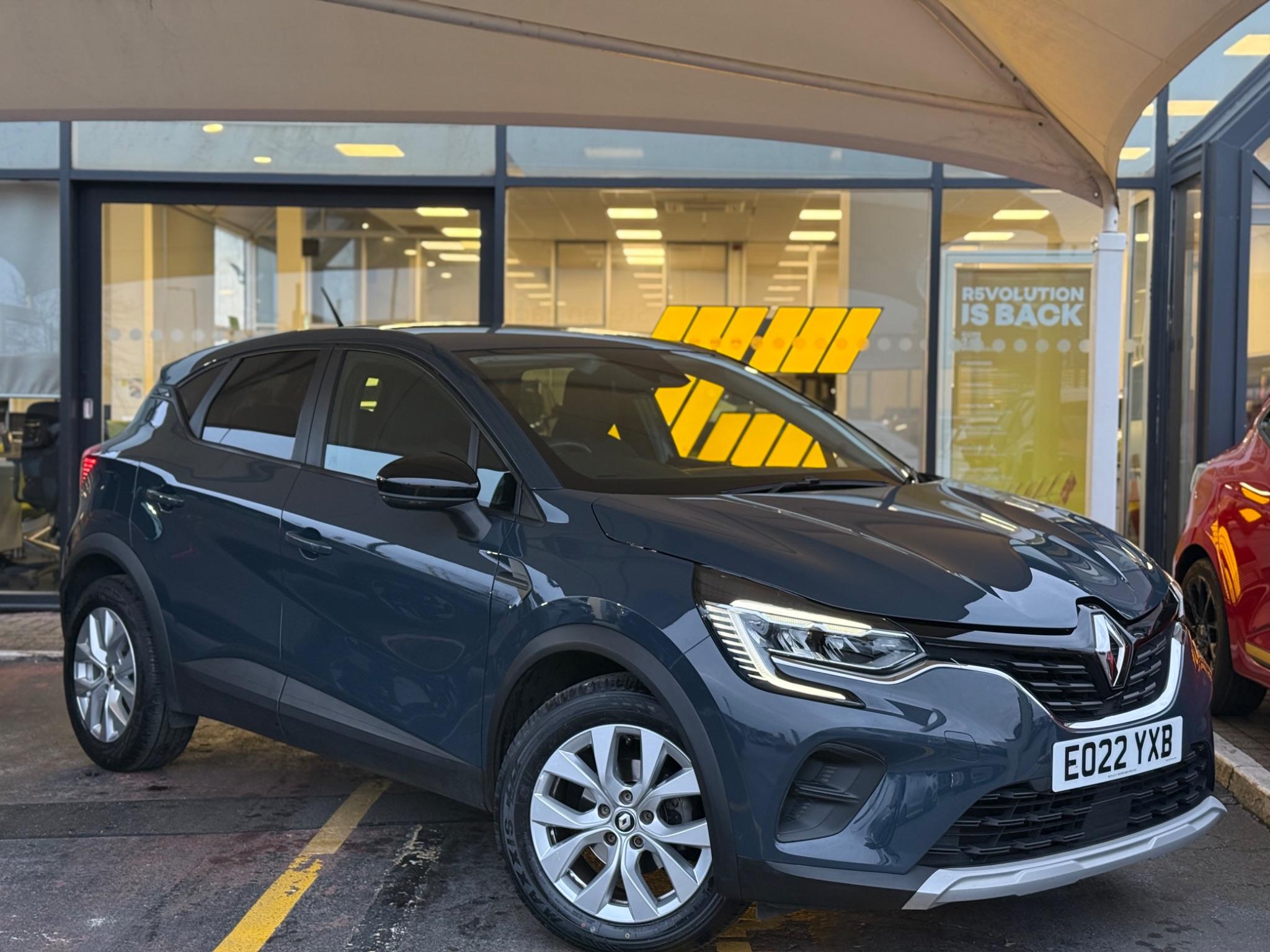 Main listing image - Renault Captur