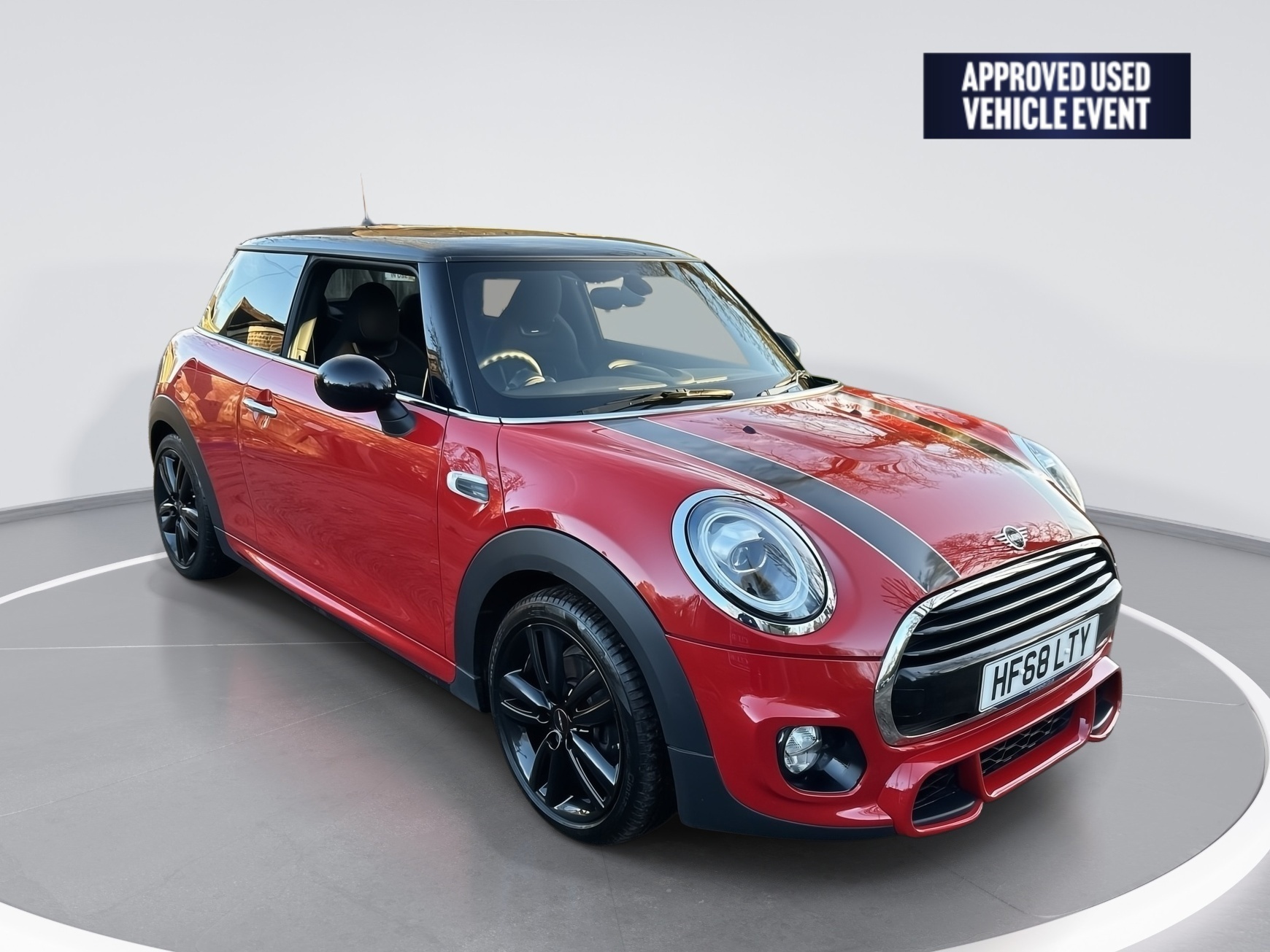 Main listing image - MINI Hatchback