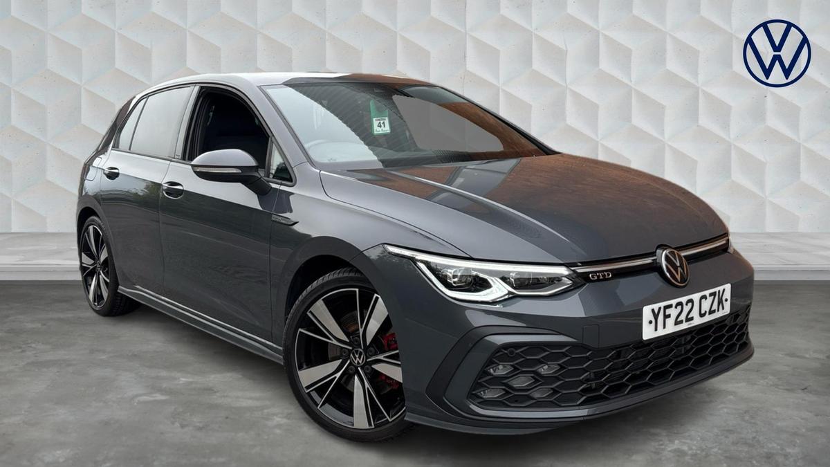 Main listing image - Volkswagen Golf