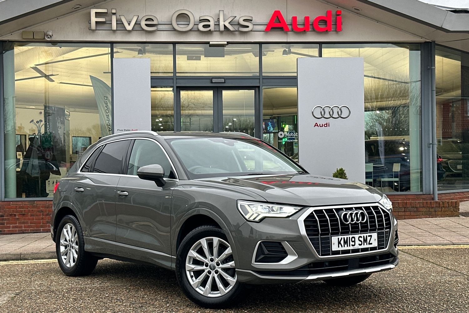 Main listing image - Audi Q3