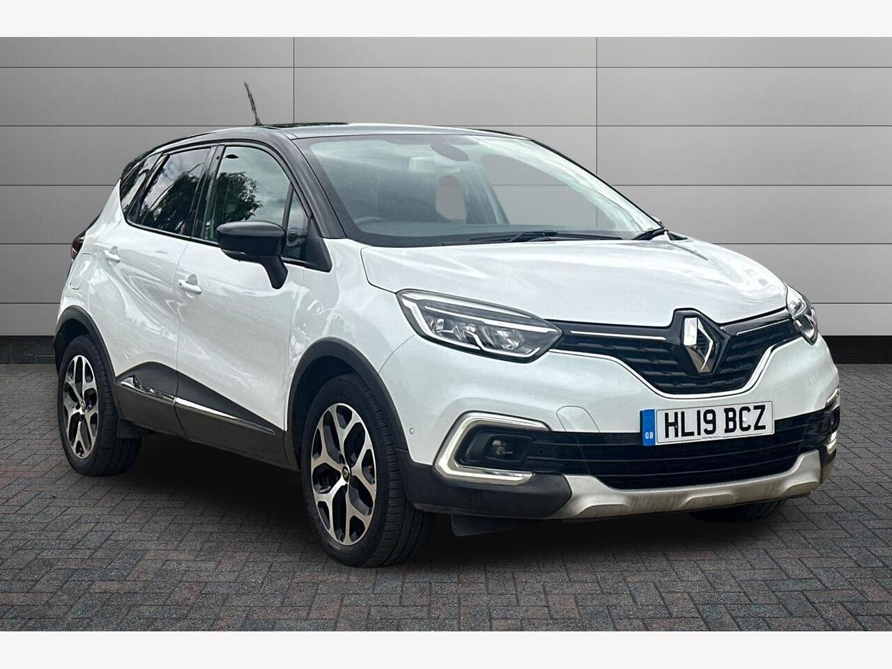 Main listing image - Renault Captur