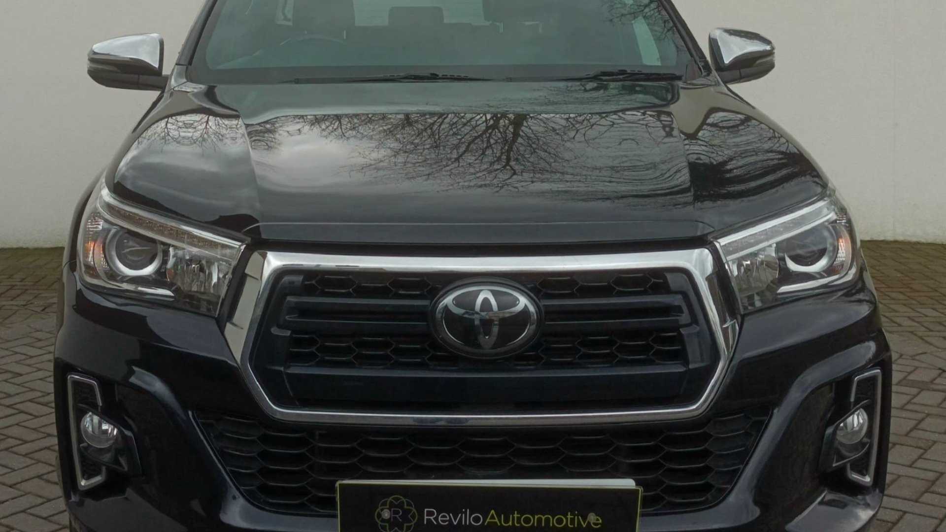 Main listing image - Toyota Hilux