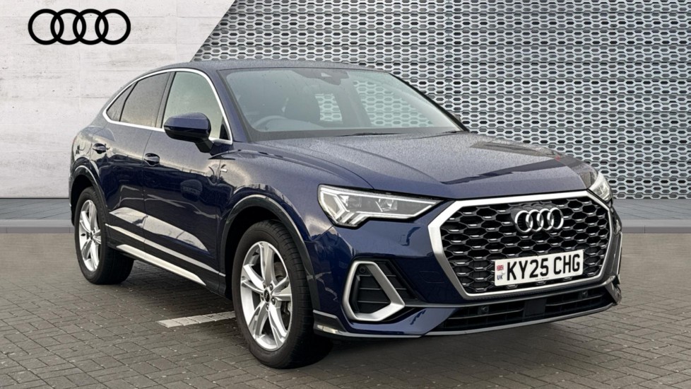 Main listing image - Audi Q3