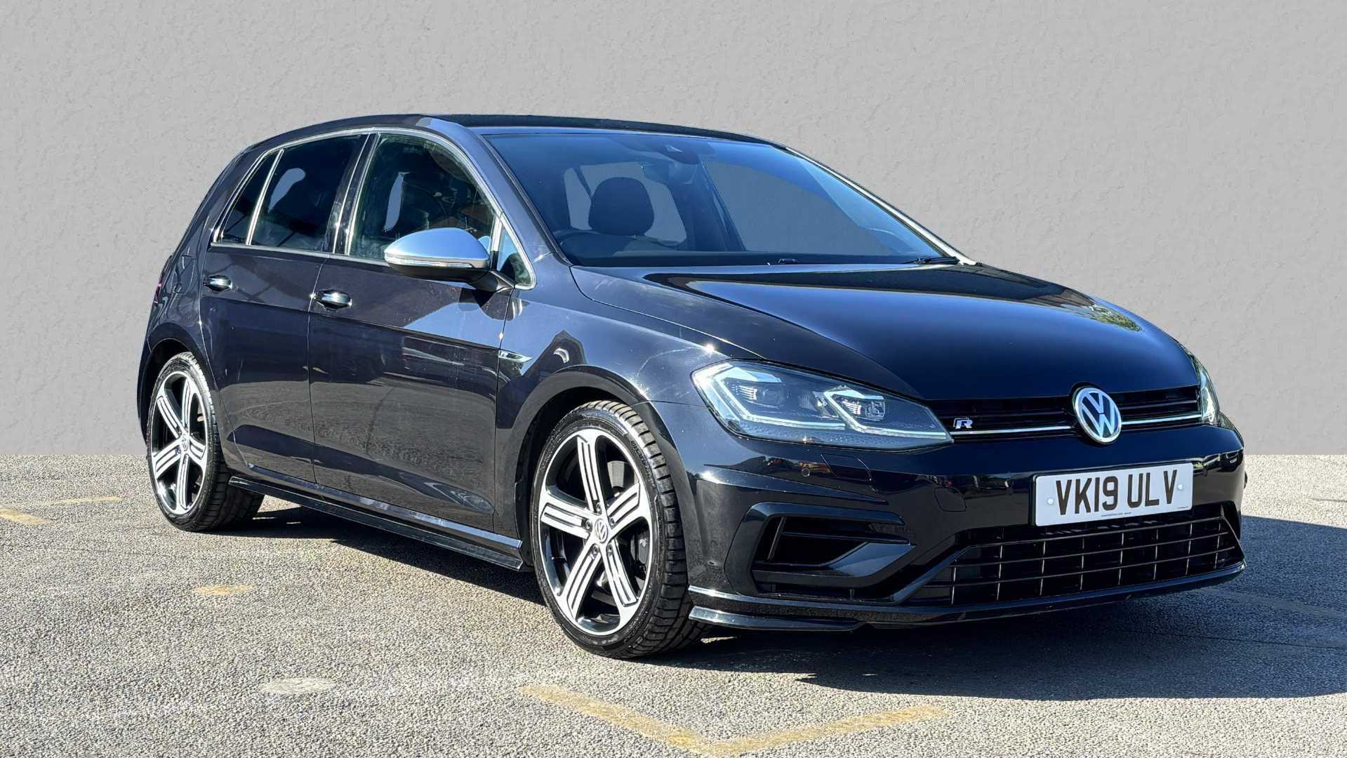 Main listing image - Volkswagen Golf R