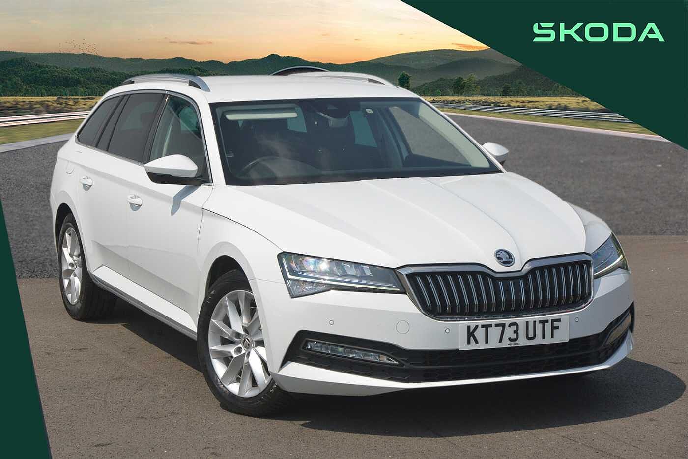 Main listing image - Skoda Superb Estate