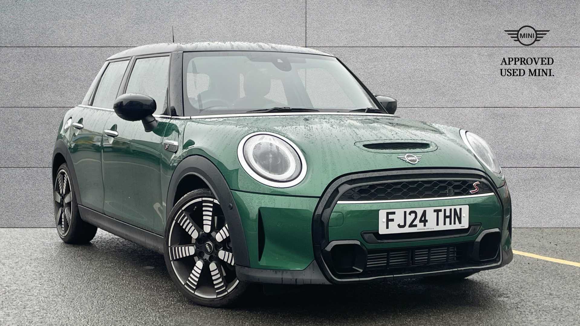 Main listing image - MINI Hatchback 5dr