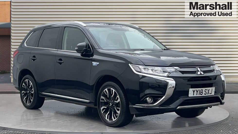 Main listing image - Mitsubishi Outlander