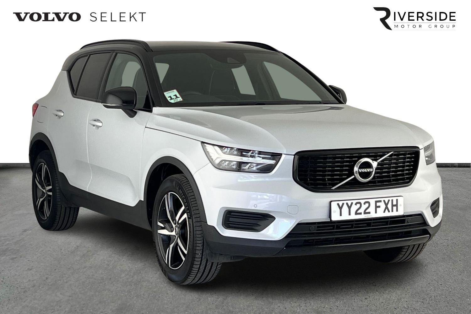 Main listing image - Volvo XC40