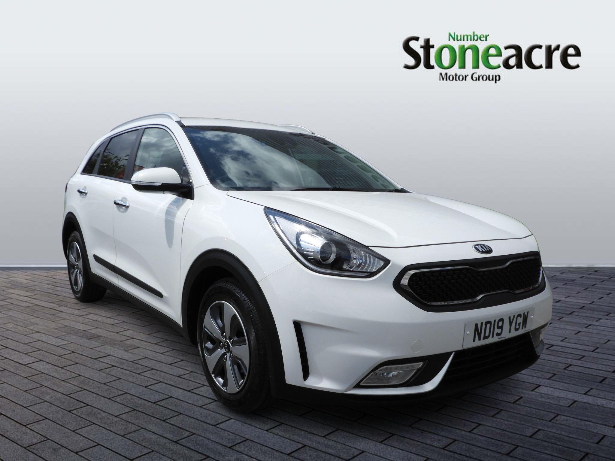 Main listing image - Kia Niro