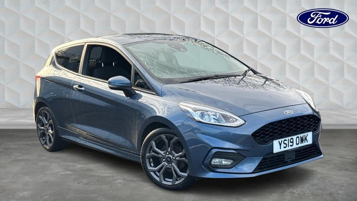 Main listing image - Ford Fiesta