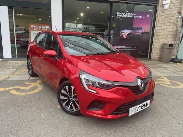 Main listing image - Renault Clio