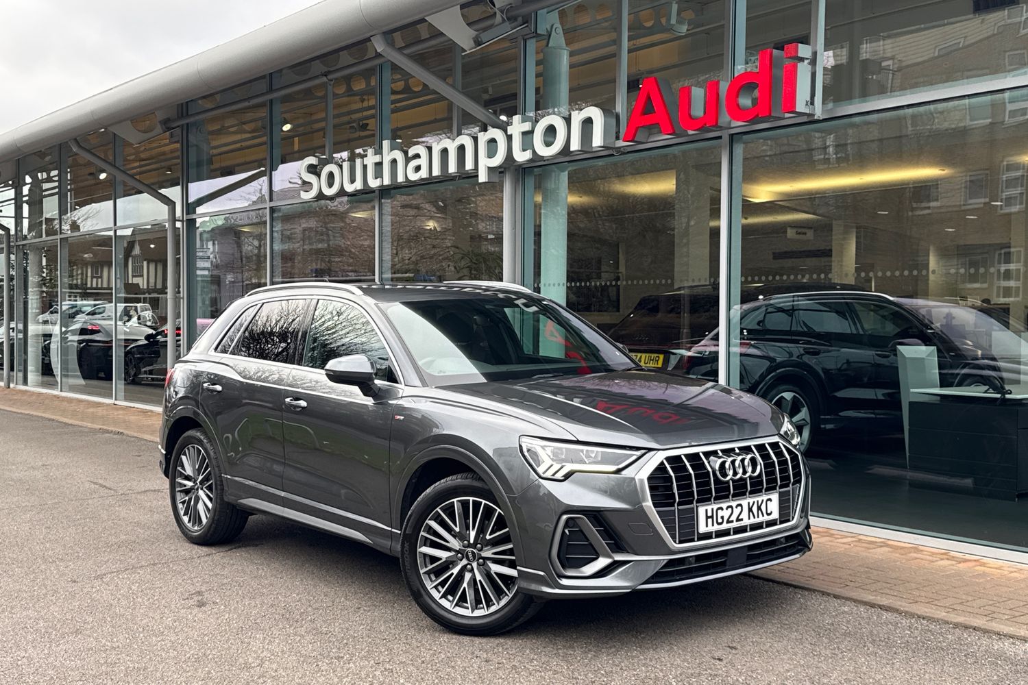 Main listing image - Audi Q3