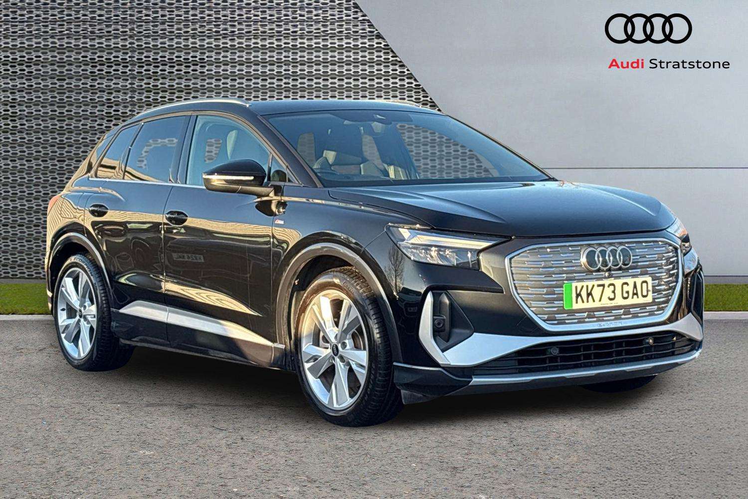 Main listing image - Audi Q4