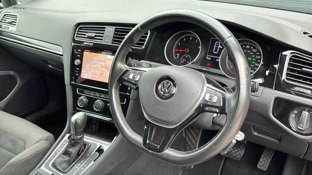 Main listing image - Volkswagen Golf