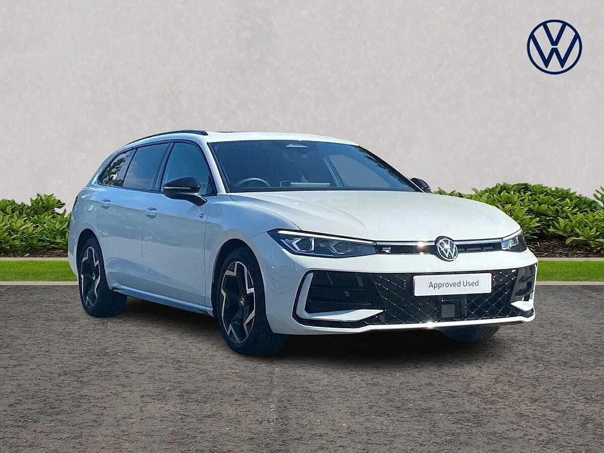 Main listing image - Volkswagen Passat Estate
