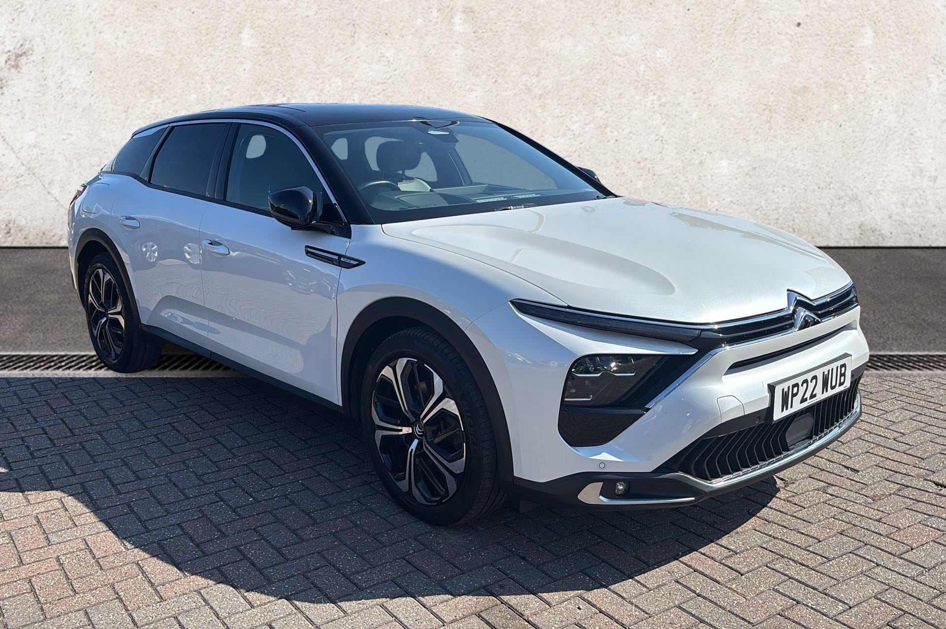 Main listing image - Citroen C5 X
